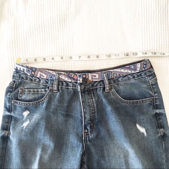 Blue Frayed Embroidered Distressed Cropped Jeans 8 - Picture 8 of 8